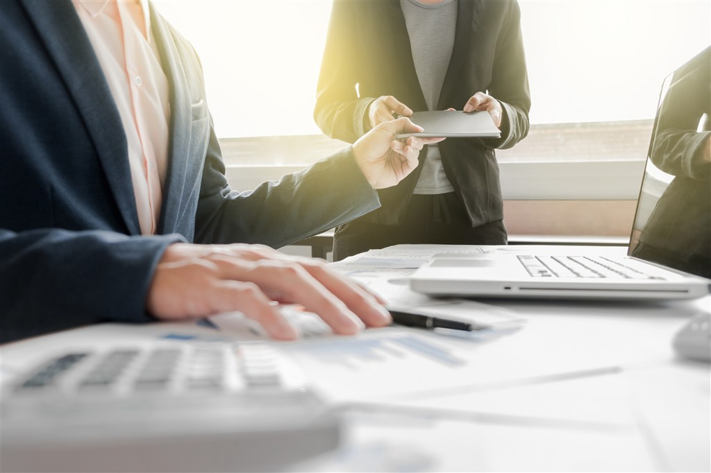 深圳注冊(cè)公司,龍崗注冊(cè)公司,無(wú)地址注冊(cè)公司,公司注冊(cè)代辦,貿(mào)易公司注冊(cè),深圳代理記賬,公司地址掛靠,深圳明天好財(cái)稅